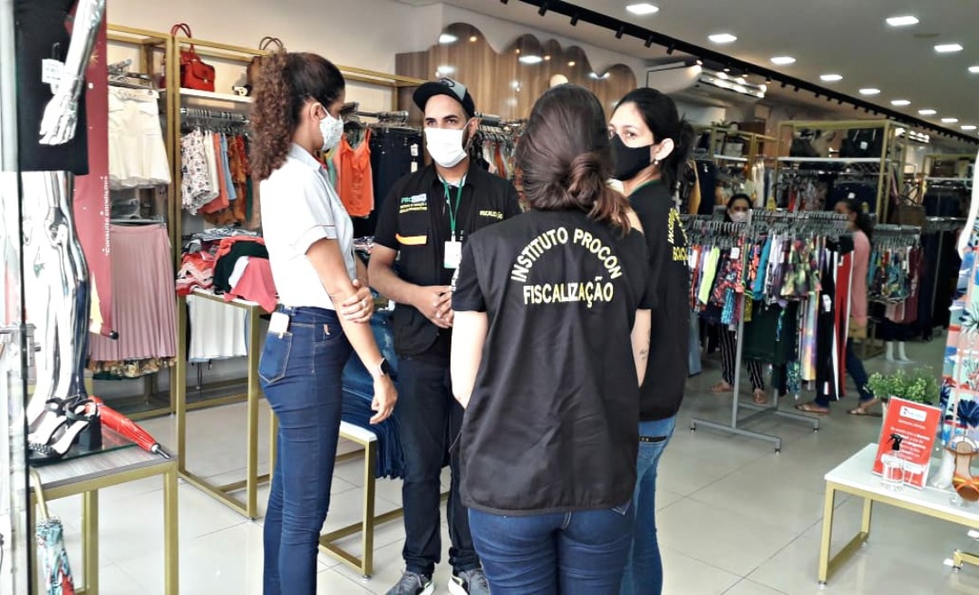 Operação Boas Festas é realizada por núcleo do Procon em Cruzeiro do Sul